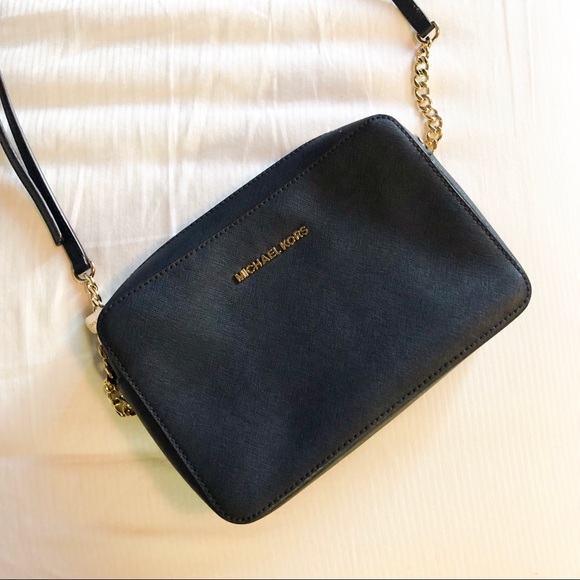 Michael Kors Large Saffiano Leather Crossbody bag - Picture 1 of 3